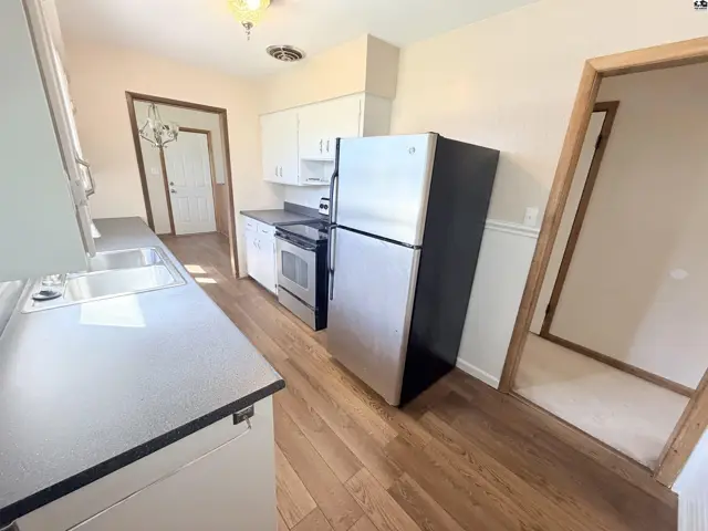 Photo of 613 Newport Rd, Hutchinson, KS