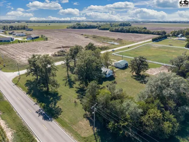 Photo of 10931 279th St West, Mount Hope, KS