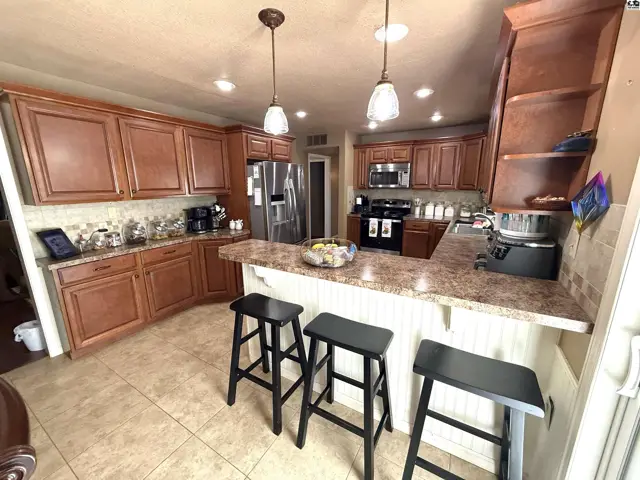 Photo of 109 N Lisa Cir, Medicine Lodge, KS