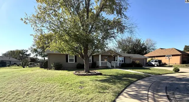 Photo of 109 N Lisa Cir, Medicine Lodge, KS