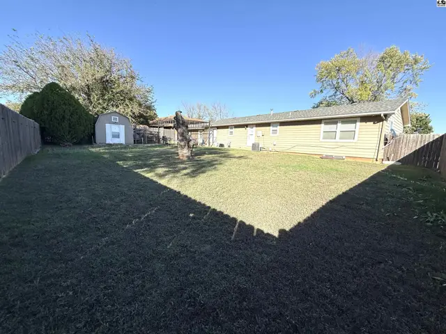 Photo of 109 N Lisa Cir, Medicine Lodge, KS