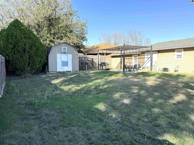 Photo of 109 N Lisa Cir, Medicine Lodge, KS