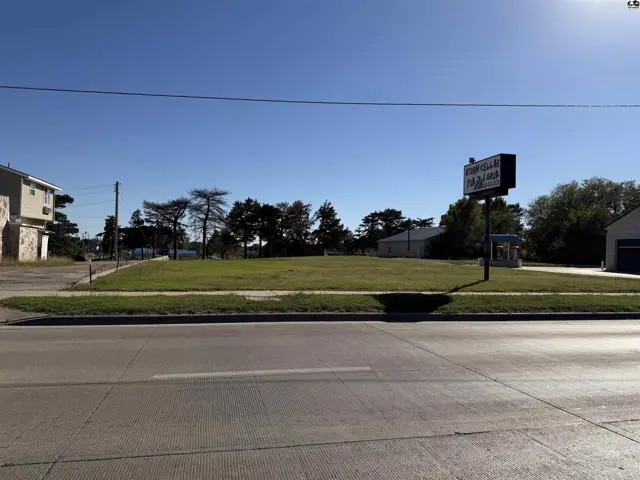 Photo of 701 E 1st St, Pratt, KS