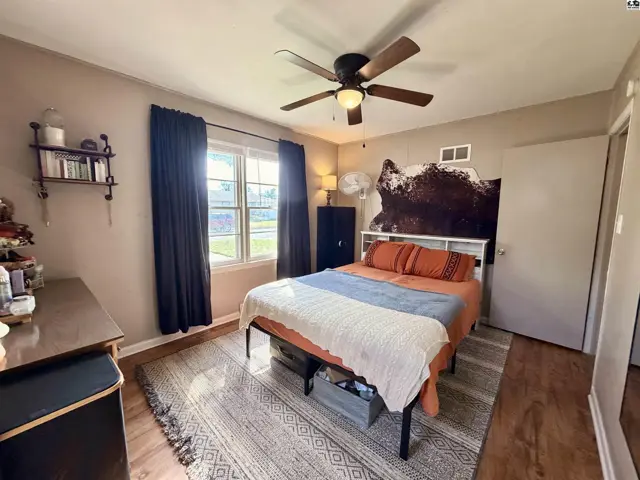 Photo of 618 W 10th Ave, Hutchinson, KS
