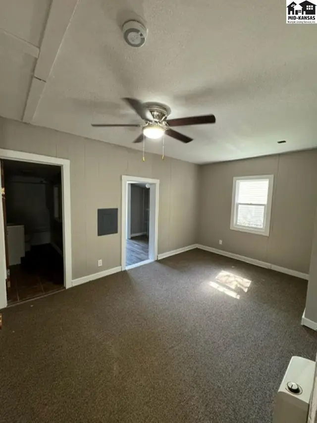Photo of 311-313.5 S Hickory St, McPherson, KS