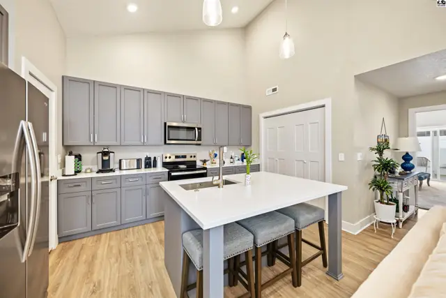 Photo of 2719 Tim Rogers Ln, Salina, KS
