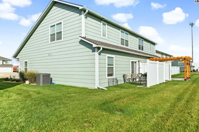 Photo of 2719 Tim Rogers Ln, Salina, KS