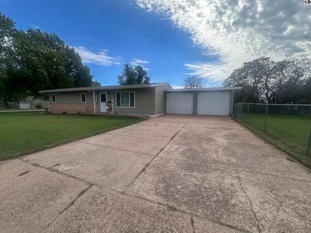 Photo of 923 Green St, Pratt, KS