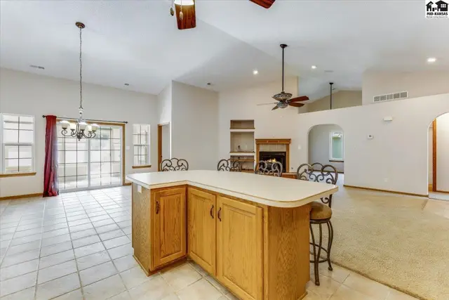 Photo of 401 Kisiwa Village Rd, Hutchinson, KS