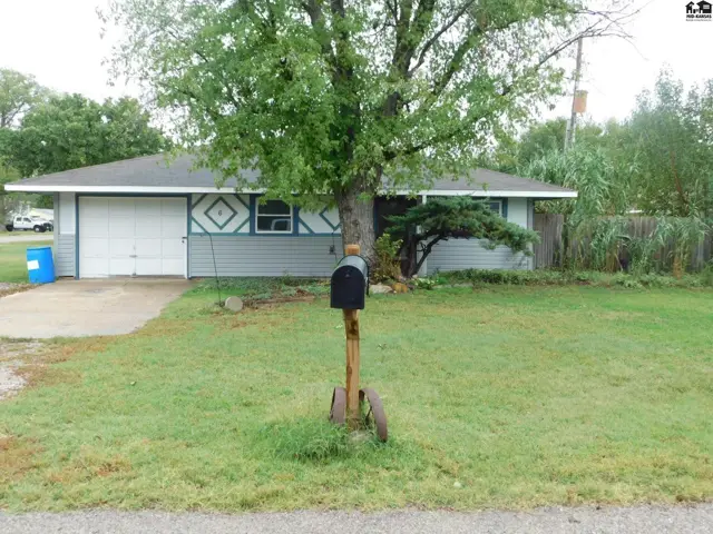Photo of 6 S Elm St, South Hutchinson, KS