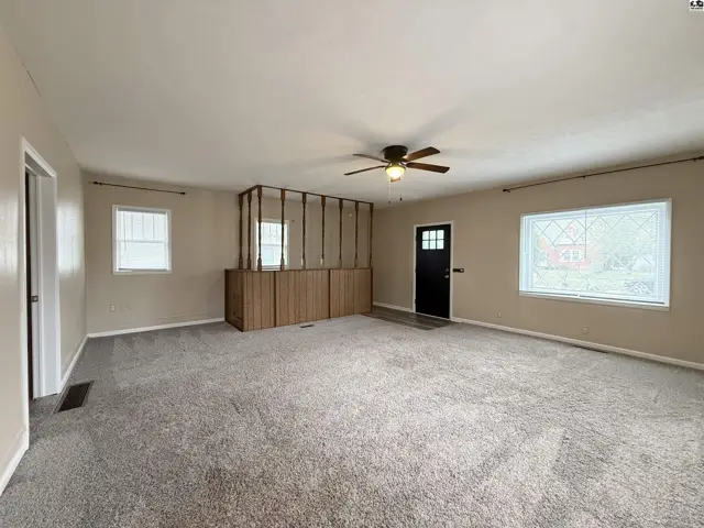 Photo of 517 W 14th Ave, Hutchinson, KS