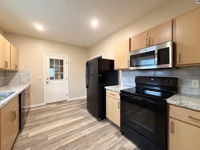 Photo of 517 W 14th Ave, Hutchinson, KS