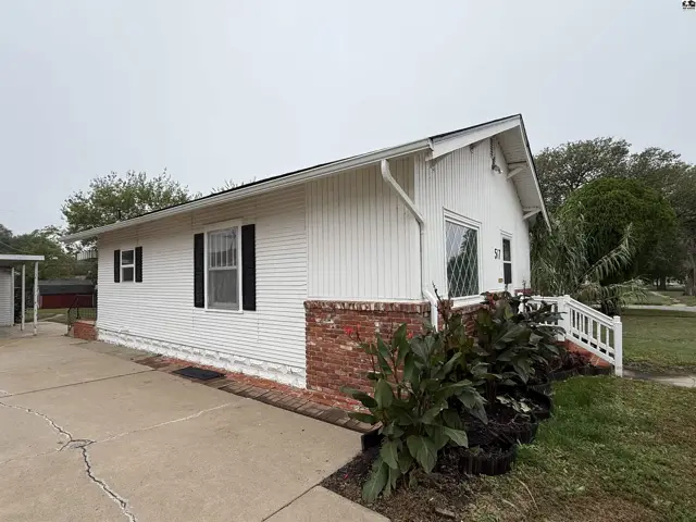 Photo of 517 W 14th Ave, Hutchinson, KS