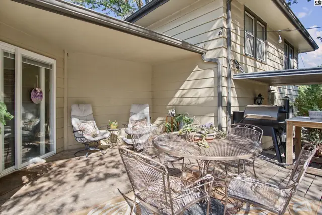 Photo of 613 W 8th St, Newton, KS