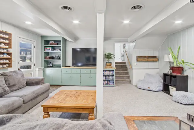 Photo of 613 W 8th St, Newton, KS