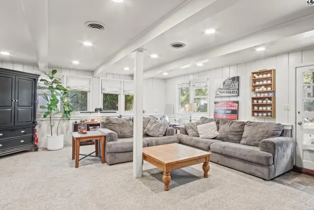 Photo of 613 W 8th St, Newton, KS