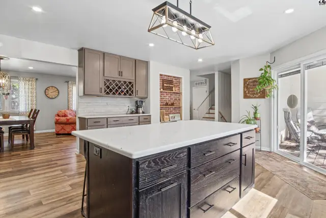 Photo of 613 W 8th St, Newton, KS