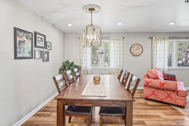 Photo of 613 W 8th St, Newton, KS