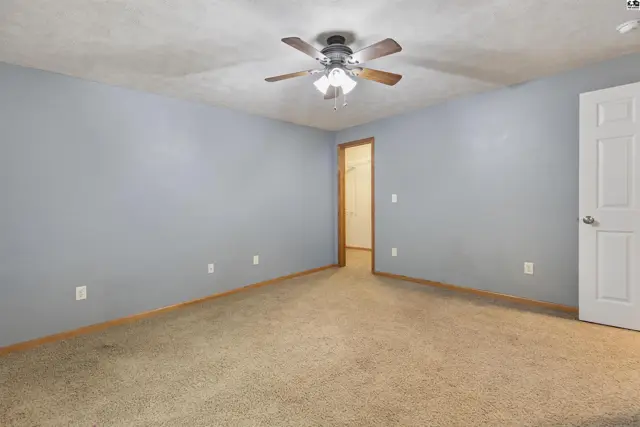 Photo of 100 Kisiwa Village Rd, Hutchinson, KS