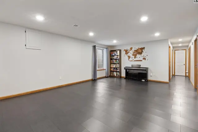 Photo of 100 Kisiwa Village Rd, Hutchinson, KS