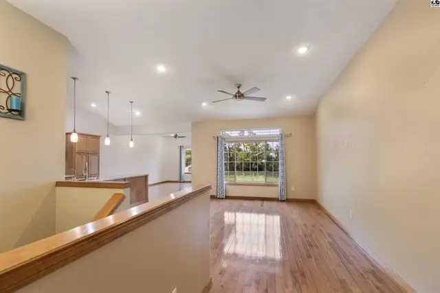 Photo of 100 Kisiwa Village Rd, Hutchinson, KS