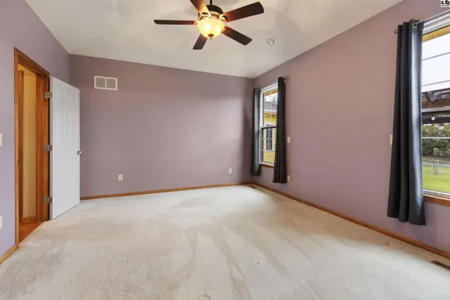 Photo of 100 Kisiwa Village Rd, Hutchinson, KS
