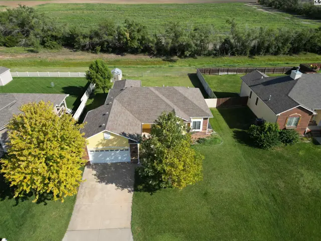 Photo of 100 Kisiwa Village Rd, Hutchinson, KS