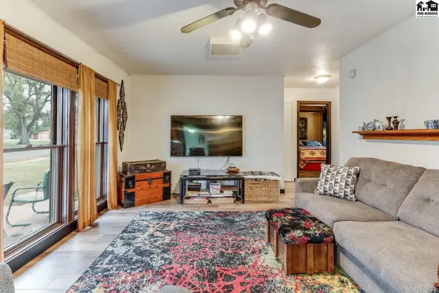 Photo of 331 S Collingwood St, Pretty Prairie, KS