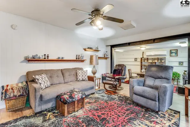 Photo of 331 S Collingwood St, Pretty Prairie, KS