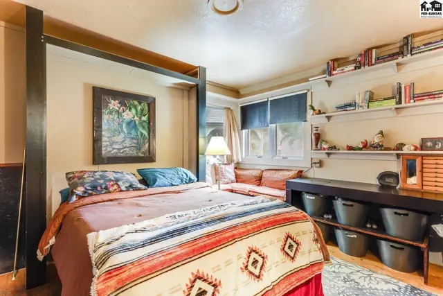 Photo of 331 S Collingwood St, Pretty Prairie, KS