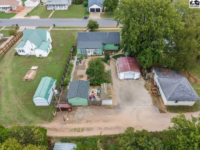 Photo of 331 S Collingwood St, Pretty Prairie, KS