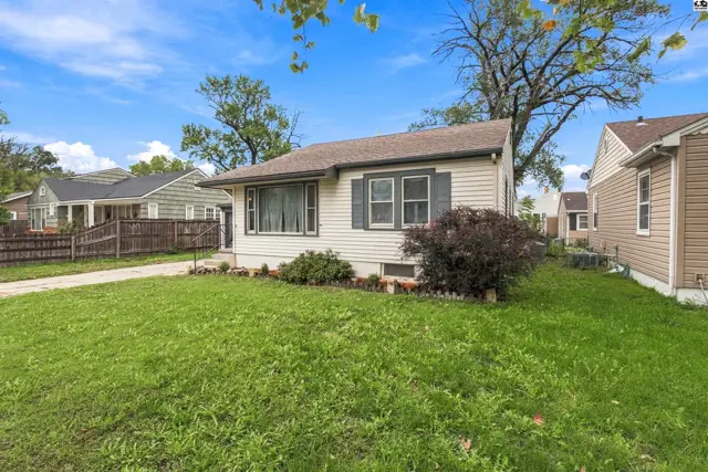 Photo of 202 W 25th Ave, Hutchinson, KS