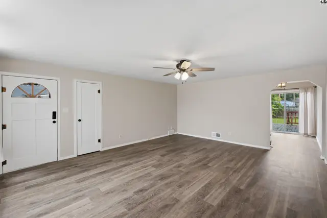Photo of 202 W 25th Ave, Hutchinson, KS