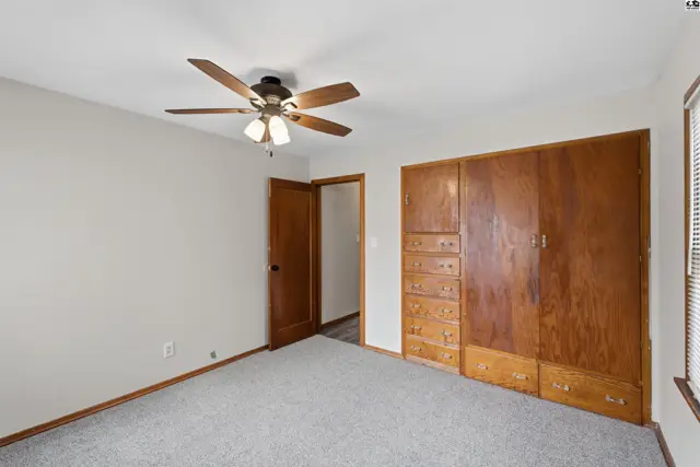 Photo of 202 W 25th Ave, Hutchinson, KS