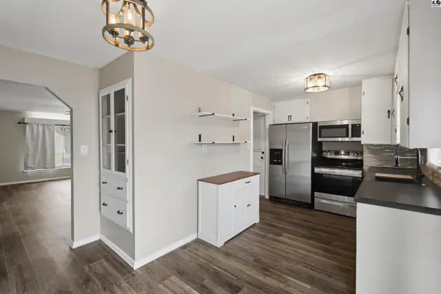 Photo of 202 W 25th Ave, Hutchinson, KS