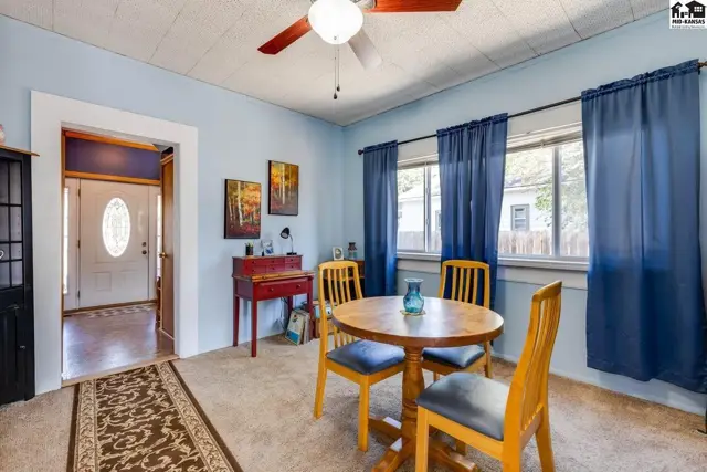 Photo of 621 W 13th Ave, Hutchinson, KS