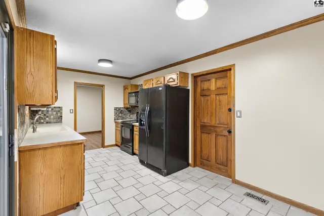 Photo of 621 E 32nd Terr, Hutchinson, KS