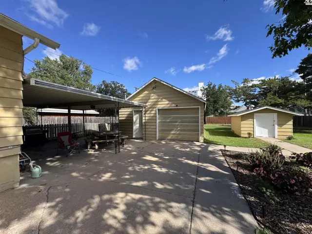 Photo of 307 Massachusetts Ave, Kinsley, KS