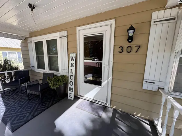 Photo of 307 Massachusetts Ave, Kinsley, KS