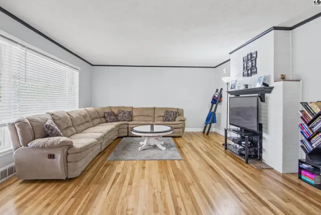 Photo of 401 S Grand Ave, McPherson, KS