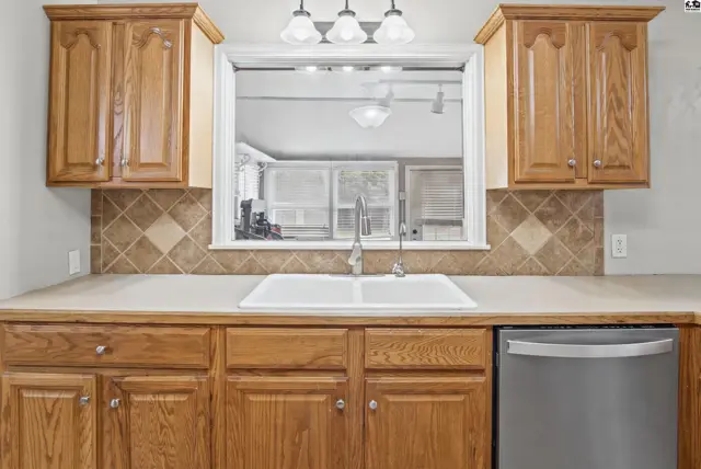 Photo of 401 S Grand Ave, McPherson, KS