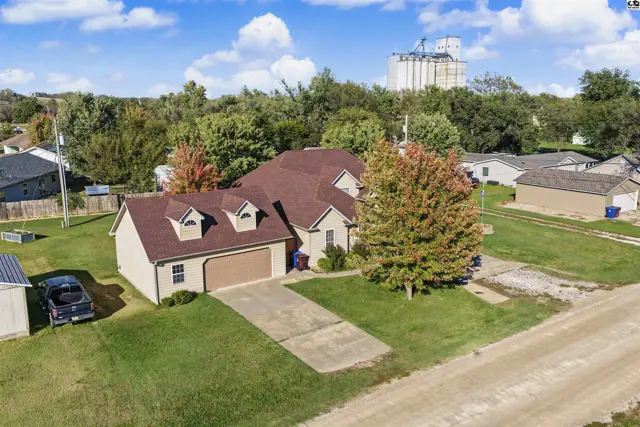 Photo of 304 W 5th St, Marquette, KS