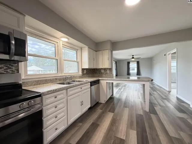 Photo of 9 Harvest Ln, Hutchinson, KS