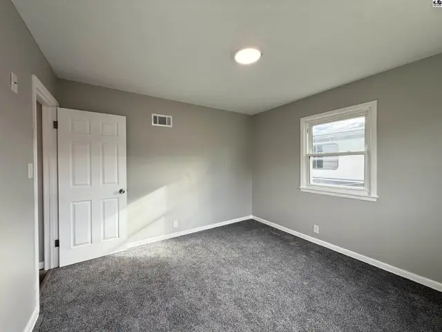Photo of 9 Harvest Ln, Hutchinson, KS