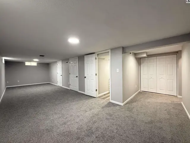 Photo of 9 Harvest Ln, Hutchinson, KS