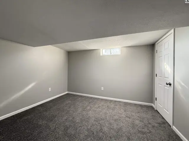 Photo of 9 Harvest Ln, Hutchinson, KS