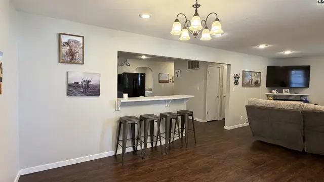 Photo of 821 Pine Ct, McPherson, KS