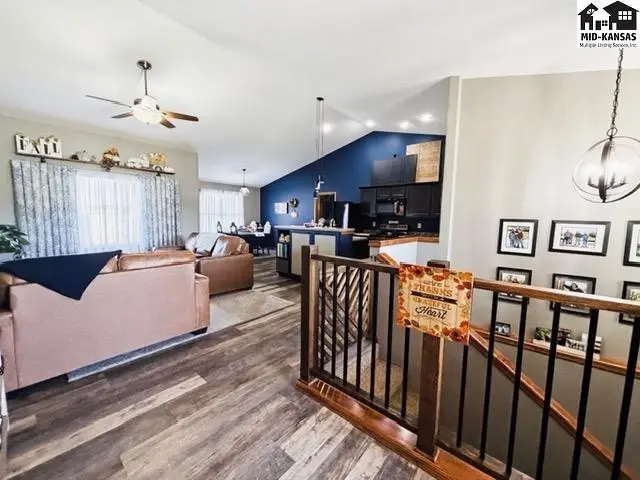 Photo of 1002 E 36th Ave, Hutchinson, KS