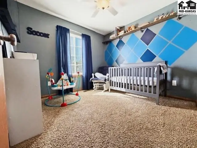 Photo of 1002 E 36th Ave, Hutchinson, KS