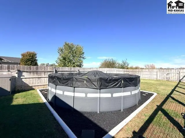 Photo of 1002 E 36th Ave, Hutchinson, KS